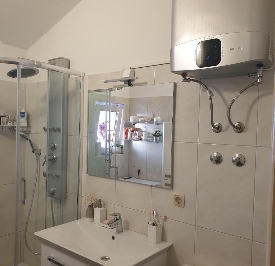 Apartmani Mlikotic 두기라트 객실 사진